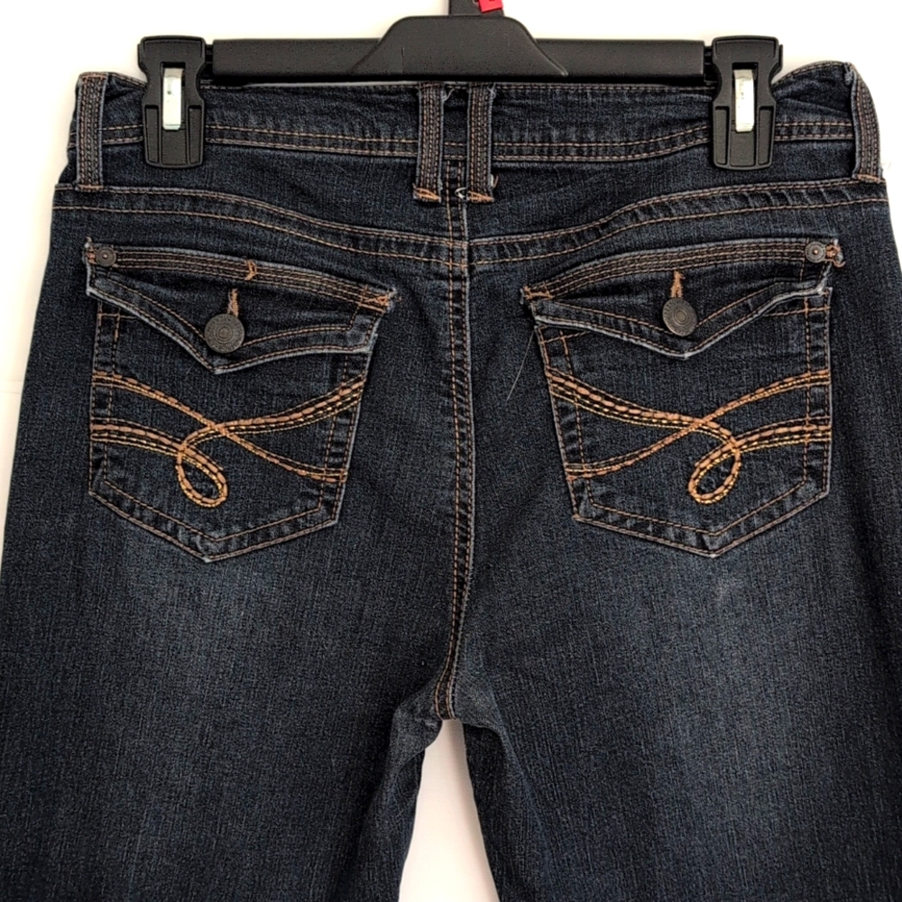 Wallflower Women's Dark Navy Blue Jeans Size 7